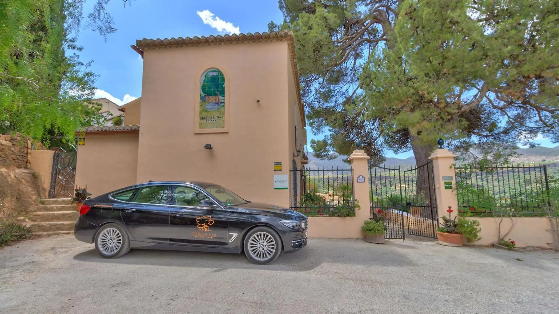 Cortijo El Pino Retreat Bed & Breakfast Albunuelas